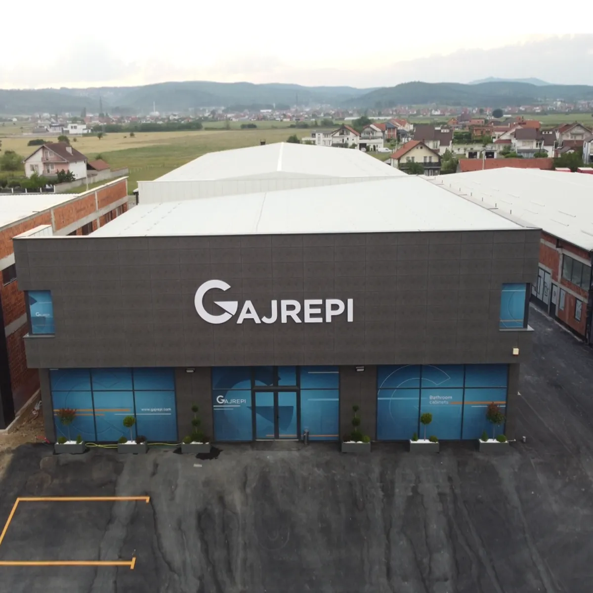 Fabrika Gajrepi mbi 4,000 m²